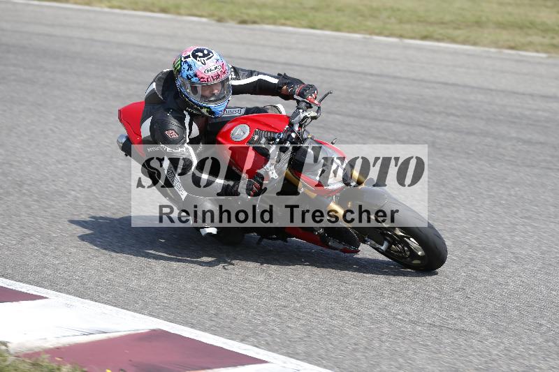 /Archiv-2025/49 26.08.2025 Cornu Master School ADR/blau-bleu/51